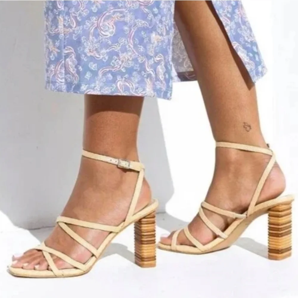 Dolce Vita Jenko Raffia Heels